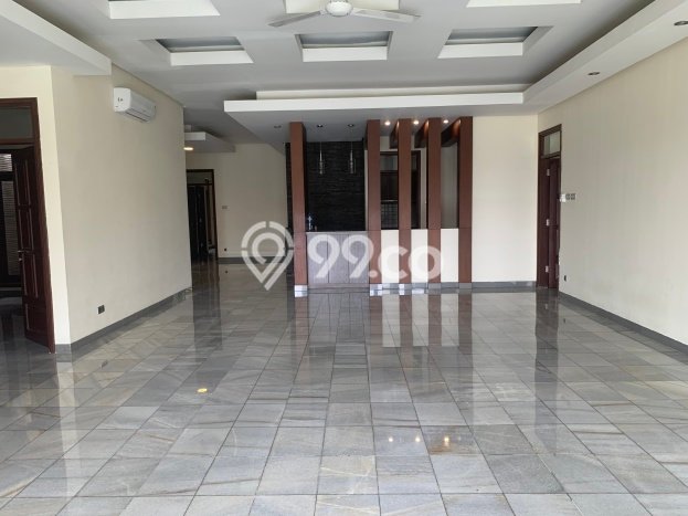 Ready to Use! Premium House LT 800m2 Desain Elegan di Kemang Ready to Use! Premium House LT 800m2 Desain Elegan di Kemang