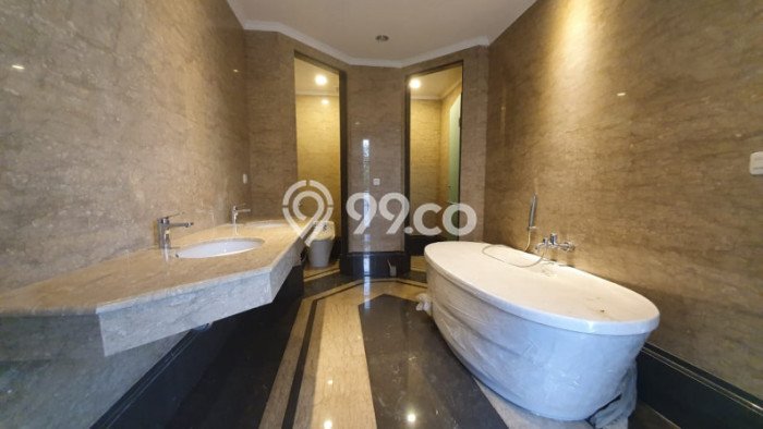 Rumah kawasan , Jakarta Selatan, Luas 208m2m² Bangunan 458m2m² Rumah kawasan , Jakarta Selatan, Luas 208m2m² Bangunan 458m2m²