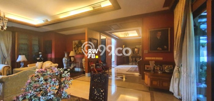 Rumah Lokasi Strategis di Pondok Indah, Jakarta Selatan, LT 2050m² Bangunan 1000m² Rumah Lokasi Strategis di Pondok Indah, Jakarta Selatan, LT 2050m² Bangunan 1000m²