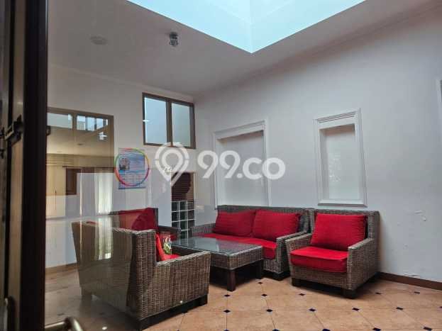 Cilandak Dekat Citos Rumah Besar Asri Dengan Taman Swimmingpool Cilandak Dekat Citos Rumah Besar Asri Dengan Taman Swimmingpool
