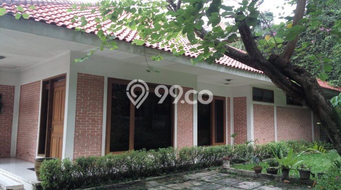 Rumah Mewah LB 400m2 Siap Huni Desain Elegan di Cipete, Jakarta Selatan Rumah Mewah LB 400m2 Siap Huni Desain Elegan di Cipete, Jakarta Selatan