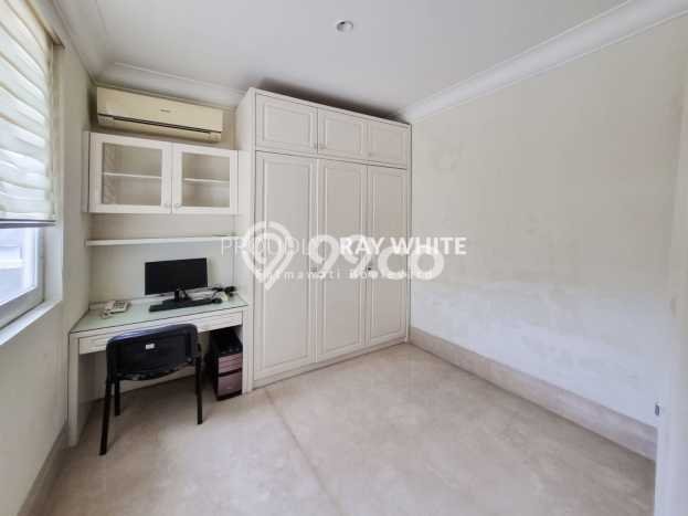 Jarang Ada! Rumah Kontrakan 3 Kamar Bagus Siap Huni Pondok Indah Jarang Ada! Rumah Kontrakan 3 Kamar Bagus Siap Huni Pondok Indah