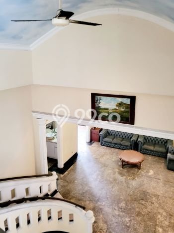 Rumah Modern Disewakan di Kebayoran Baru Jakarta Selatan Area Sangat Strategis Rumah Modern Disewakan di Kebayoran Baru Jakarta Selatan Area Sangat Strategis