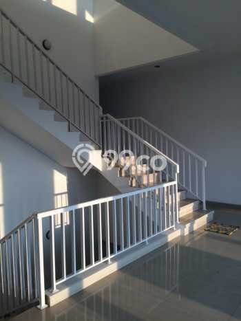 Cipete Rumah Modern Dengan Taman Belakang Luas Dan Kolam Renang Cipete Rumah Modern Dengan Taman Belakang Luas Dan Kolam Renang