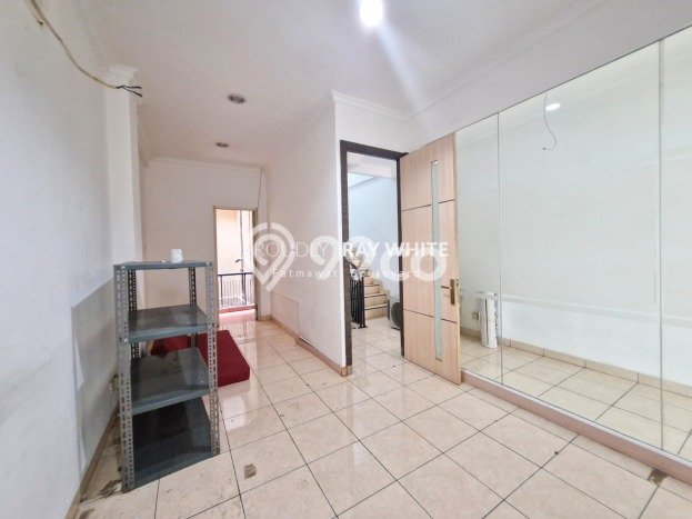 Ruko Disewakan Kawasan Radio Dalam, Luas 275m², Area Bisnis, Jalan Strategis Ruko Disewakan Kawasan Radio Dalam, Luas 275m², Area Bisnis, Jalan Strategis
