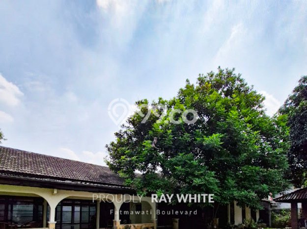 Ready to Use! Luxury House LT 1480m2 Desain Elegan di Pejaten Ready to Use! Luxury House LT 1480m2 Desain Elegan di Pejaten