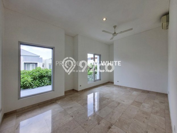 Hunian Minimalis dengan LT 500m2 & LB 480m2 Disewakan di Kemang Hunian Minimalis dengan LT 500m2 & LB 480m2 Disewakan di Kemang