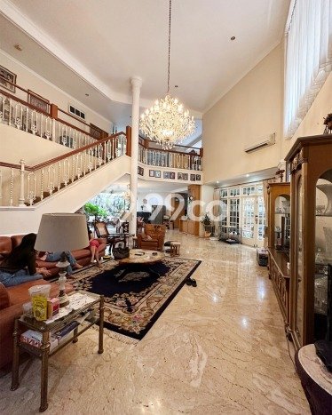 Dijual Rumah Mewah Exclusive di Kebayoran Baru, Jakarta Selatan Dijual Rumah Mewah Exclusive di Kebayoran Baru, Jakarta Selatan