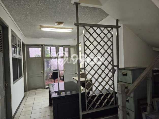 Dijual Rumah Premium dengan Fasilitas Sekitar Lengkap di Kebayoran Baru, Jakarta Selatan Dijual Rumah Premium dengan Fasilitas Sekitar Lengkap di Kebayoran Baru, Jakarta Selatan