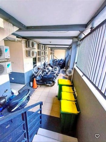 Unit Kost Dijual di Tomang dengan 64 Kamar Kawasan Ramai Unit Kost Dijual di Tomang dengan 64 Kamar Kawasan Ramai