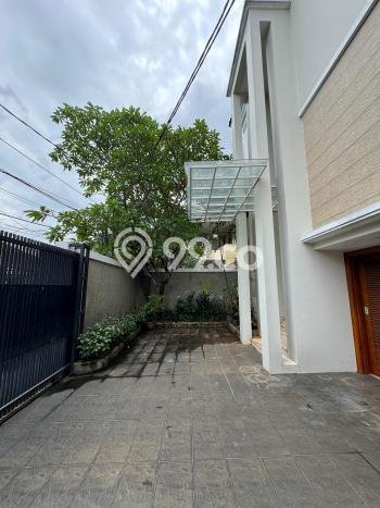 Disewakan! Rumah 4 Kamar Tidur &
5 Kamar Mandi di Cipete, Jakarta Selatan Disewakan! Rumah 4 Kamar Tidur &
5 Kamar Mandi di Cipete, Jakarta Selatan