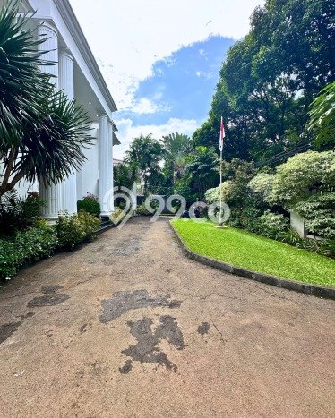 Dijual Rumah Mewah Megah Dengan View Eksklusif di Senopati, Jakarta Selatan Dijual Rumah Mewah Megah Dengan View Eksklusif di Senopati, Jakarta Selatan