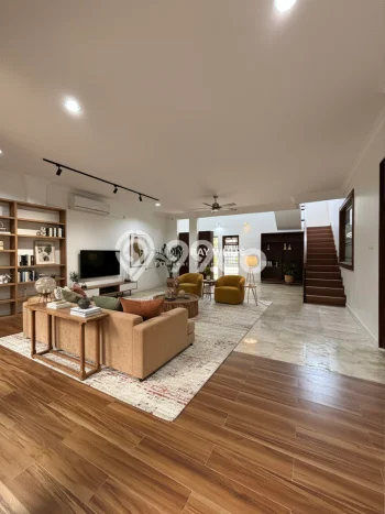 Disewakan! Rumah 4 Kamar Tidur &
3 Kamar Mandi di Pondok Indah, Jakarta Selatan Disewakan! Rumah 4 Kamar Tidur &
3 Kamar Mandi di Pondok Indah, Jakarta Selatan