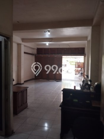 Ruko Dijual di Kebayoran Baru Jakarta Selatan dengan LB 290m2 Ruko Dijual di Kebayoran Baru Jakarta Selatan dengan LB 290m2