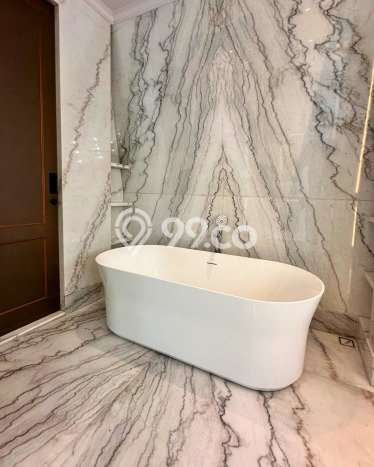 Rumah Eksklusif Siap Huni LT 370m2 di Kebayoran Baru, Jakarta Selatan Rumah Eksklusif Siap Huni LT 370m2 di Kebayoran Baru, Jakarta Selatan