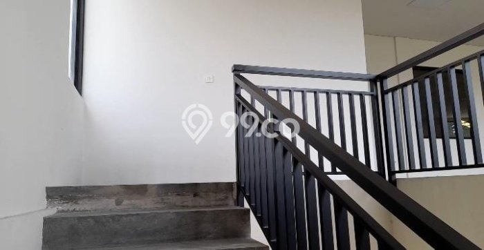 Gudang Premium Kawasan , Luas 3372m2m², Area Komersial, Tingkat Keramaian Tinggi Gudang Premium Kawasan , Luas 3372m2m², Area Komersial, Tingkat Keramaian Tinggi