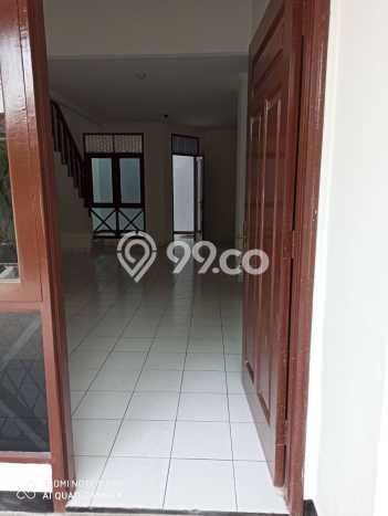 Jual Rumah Bagus Siap Huni LB 120m2 di Cakung, Jakarta Timur Jual Rumah Bagus Siap Huni LB 120m2 di Cakung, Jakarta Timur