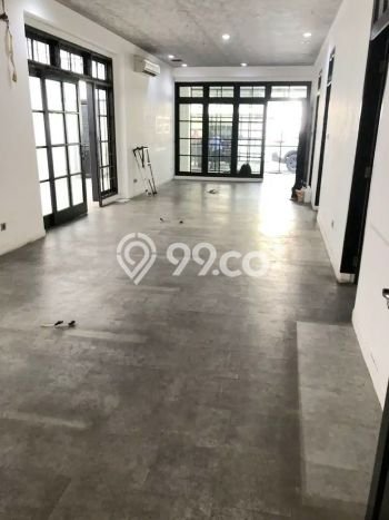 Disewakan Rumah Konsep Modern di Menteng Jakarta Pusat dengan 5 KT Disewakan Rumah Konsep Modern di Menteng Jakarta Pusat dengan 5 KT