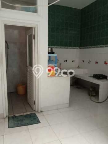 Rumah Terawat 4 KT 3 KM di , Surabaya Rumah Terawat 4 KT 3 KM di , Surabaya
