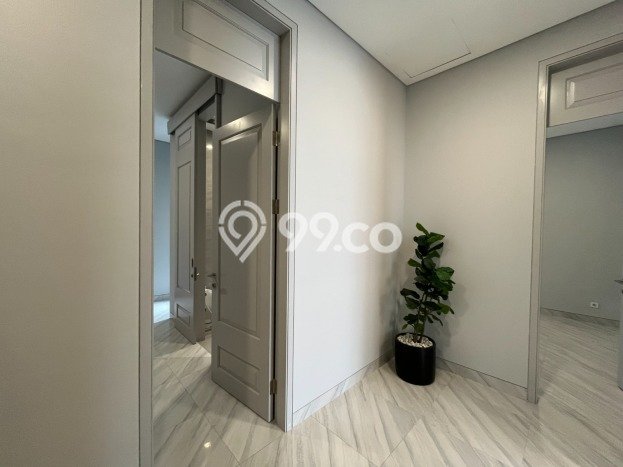 Dijual Rumah Luas Elegan Dengan View Cantik di Pakuwon City, Surabaya Dijual Rumah Luas Elegan Dengan View Cantik di Pakuwon City, Surabaya
