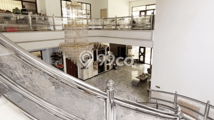 For Sale Rumah Mewah Exclusive di Mulyorejo, Surabaya For Sale Rumah Mewah Exclusive di Mulyorejo, Surabaya