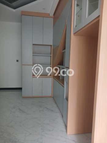 Dijual Hunian Rumah Terawat 3 KT di Pakuwon City, Surabaya Dijual Hunian Rumah Terawat 3 KT di Pakuwon City, Surabaya