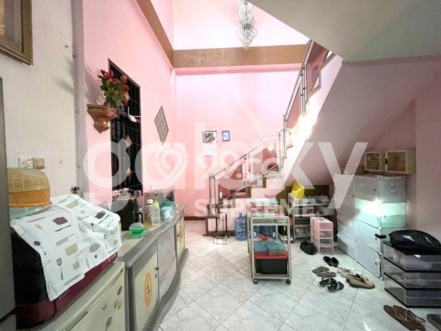 Siap Huni Hunian Elit 5 Kamar di Kenjeran Dekat ke Mana Saja Siap Huni Hunian Elit 5 Kamar di Kenjeran Dekat ke Mana Saja