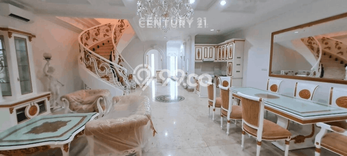 Ready to Use! Luxury House LT 184m2 Desain Elegan di Pantai Indah Kapuk Ready to Use! Luxury House LT 184m2 Desain Elegan di Pantai Indah Kapuk