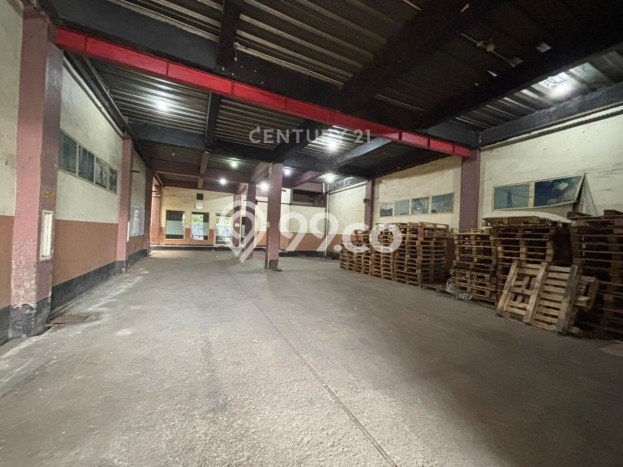 Disewakan Gudang komersial di Bekasi Barat luas bangunan 400m2 Disewakan Gudang komersial di Bekasi Barat luas bangunan 400m2