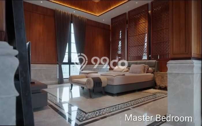 Hunian Eksklusif Siap Huni LT 609m2 di Pantai Mutiara, Jakarta Utara Hunian Eksklusif Siap Huni LT 609m2 di Pantai Mutiara, Jakarta Utara