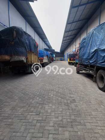 Gudang Disewa di Tangerang dengan LB 288m2 Area Komersial Ramai Gudang Disewa di Tangerang dengan LB 288m2 Area Komersial Ramai