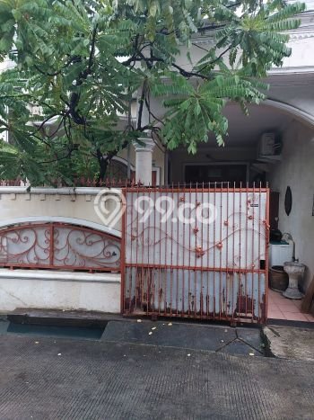 Rumah Modern 3 KT di Semper Jakarta Utara Semi Furnished Rumah Modern 3 KT di Semper Jakarta Utara Semi Furnished