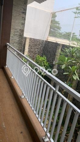 Rumah Mewah Dijual LT 220m2 di Cengkareng, Jakarta Barat Rumah Mewah Dijual LT 220m2 di Cengkareng, Jakarta Barat