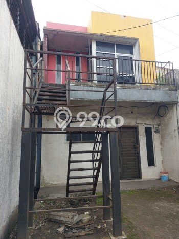 Disewakan Gudang di Kawasan Ramai Narogong Luas 706m2 Disewakan Gudang di Kawasan Ramai Narogong Luas 706m2