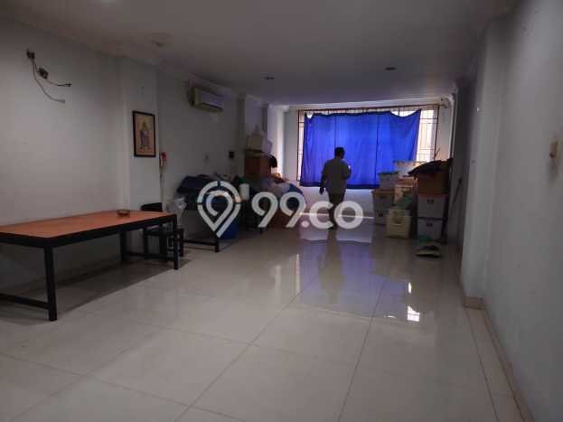 Untuk Dijual! Ruko di Taman Palem Jakarta Barat LT 68m2 / LB 356m2 Kawasan Strategis Untuk Dijual! Ruko di Taman Palem Jakarta Barat LT 68m2 / LB 356m2 Kawasan Strategis