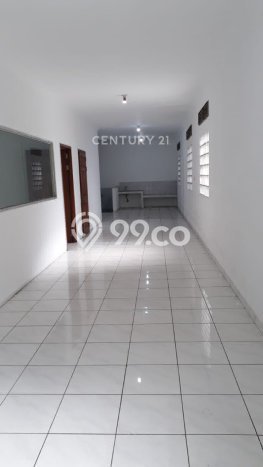 Gudang di Benda, Luas 300m2m², Area Komersial, Siap Operasional Gudang di Benda, Luas 300m2m², Area Komersial, Siap Operasional
