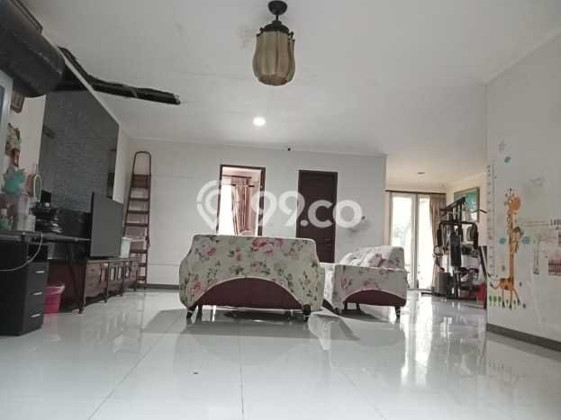 Rumah Mewah Dijual LT 220m2 di Cengkareng, Jakarta Barat Rumah Mewah Dijual LT 220m2 di Cengkareng, Jakarta Barat