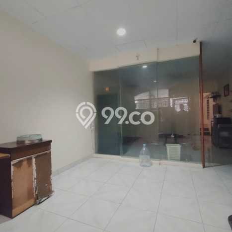 Dijual Hunian Rumah Nyaman 5 KT di Taman Kota, Jakarta Barat Dijual Hunian Rumah Nyaman 5 KT di Taman Kota, Jakarta Barat