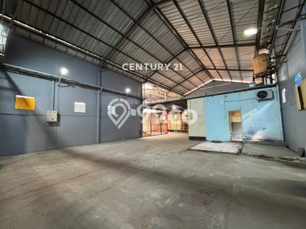 Disewakan Gudang komersial di Bekasi Barat luas bangunan 400m2 Disewakan Gudang komersial di Bekasi Barat luas bangunan 400m2