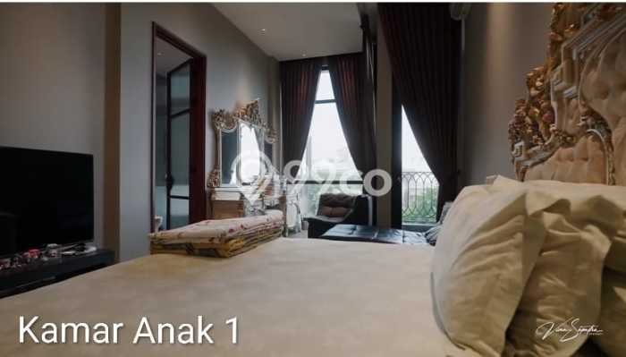 Hunian Eksklusif Siap Huni LT 609m2 di Pantai Mutiara, Jakarta Utara Hunian Eksklusif Siap Huni LT 609m2 di Pantai Mutiara, Jakarta Utara
