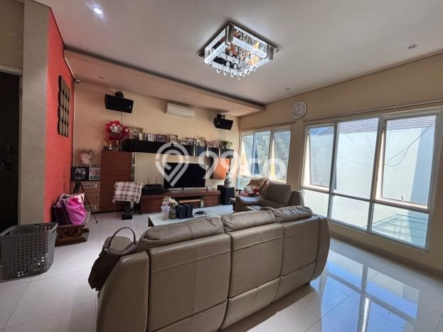 Hunian Elit LB 380m2 Siap Huni Desain Elegan di Cikupa Citra Raya, Tangerang Hunian Elit LB 380m2 Siap Huni Desain Elegan di Cikupa Citra Raya, Tangerang