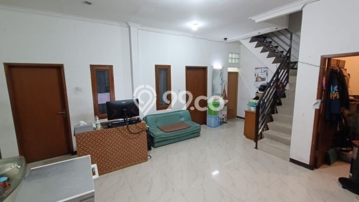 Dijual Hunian Rumah Terawat 5 KT di Leuwi Panjang, Bandung Dijual Hunian Rumah Terawat 5 KT di Leuwi Panjang, Bandung