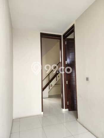 Dijual Rumah 3 Kamar Lokasi Ideal Bagus dan Strategis di Arcamanik Dijual Rumah 3 Kamar Lokasi Ideal Bagus dan Strategis di Arcamanik