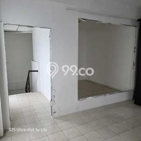 Ruko Dijual di Bandung LT 63m2 & LB 250m2 Lokasi Terbaik! Ruko Dijual di Bandung LT 63m2 & LB 250m2 Lokasi Terbaik!