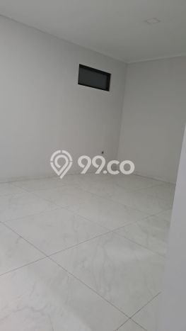 Kesempatan Langka Memiliki Rumah LT 170m² / LB 400m² di Kawasan Bisnis Sudirman, Bandung Kesempatan Langka Memiliki Rumah LT 170m² / LB 400m² di Kawasan Bisnis Sudirman, Bandung