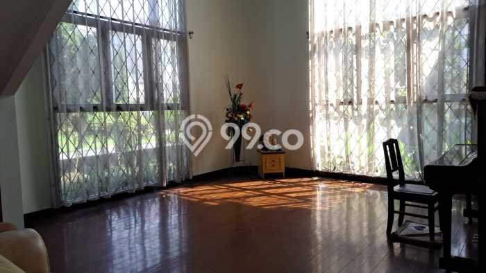Hunian Elit LB 600m2 Siap Pakai Desain Elegan di Mekar Wangi, Bandung Hunian Elit LB 600m2 Siap Pakai Desain Elegan di Mekar Wangi, Bandung