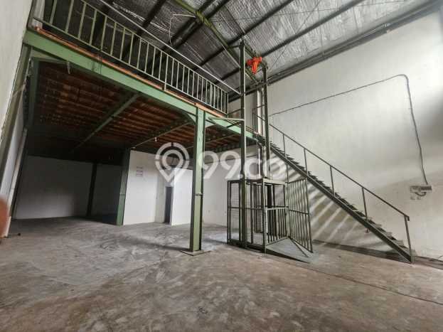FOR RENT! Gudang di Kopo Cocok untuk Bisnis 250m2 FOR RENT! Gudang di Kopo Cocok untuk Bisnis 250m2