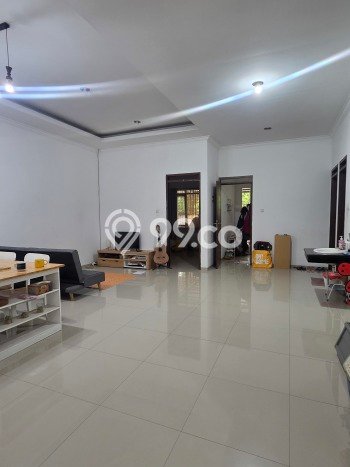 Rumah Minimalis 3 KT di Taman Holis Indah Bandung Semi Furnished Rumah Minimalis 3 KT di Taman Holis Indah Bandung Semi Furnished