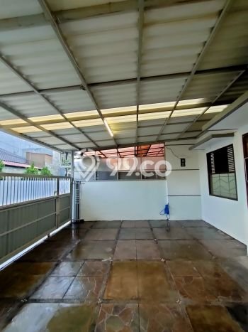 Dijual Hunian Rumah Nyaman 4 Kamar di Taman Holis Indah, Bandung Dijual Hunian Rumah Nyaman 4 Kamar di Taman Holis Indah, Bandung