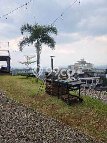 Unit Komersial Disewa Lokasi Dago Pakar, Bandung Spesifikasi Luas Bangunan 210m2 Unit Komersial Disewa Lokasi Dago Pakar, Bandung Spesifikasi Luas Bangunan 210m2